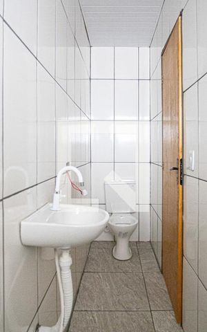 Casa à venda com 250m², 6 quartos e sem vaga Casa à venda com 250m², 6 quartos e sem vagaBanheiro