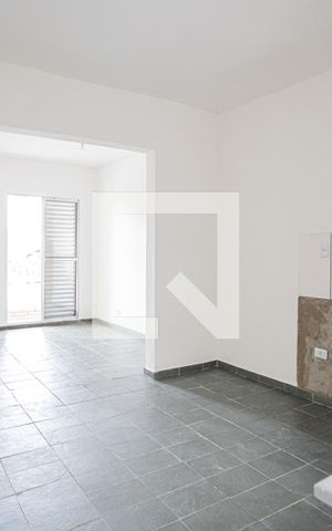 Casa à venda com 250m², 6 quartos e sem vaga Casa à venda com 250m², 6 quartos e sem vagaCozinha e área de serviço