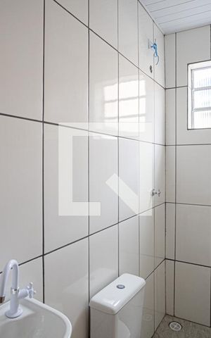 Casa à venda com 250m², 6 quartos e sem vaga Casa à venda com 250m², 6 quartos e sem vagaBanheiro