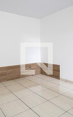 Casa à venda com 250m², 6 quartos e sem vaga Casa à venda com 250m², 6 quartos e sem vagaStudio