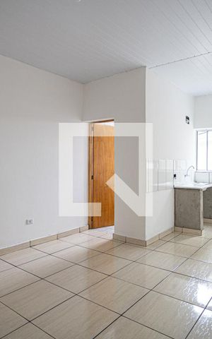 Casa à venda com 250m², 6 quartos e sem vaga Casa à venda com 250m², 6 quartos e sem vagaStudio