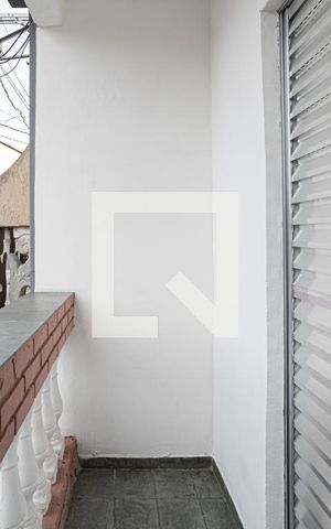 Casa à venda com 250m², 6 quartos e sem vaga Casa à venda com 250m², 6 quartos e sem vagaSacada