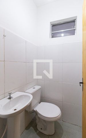 Casa à venda com 250m², 6 quartos e sem vaga Casa à venda com 250m², 6 quartos e sem vagaBanheiro