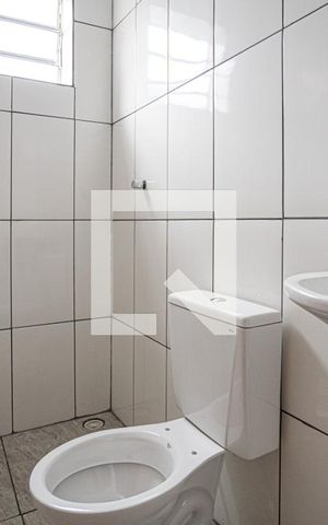 Casa à venda com 250m², 6 quartos e sem vaga Casa à venda com 250m², 6 quartos e sem vagaBanheiro
