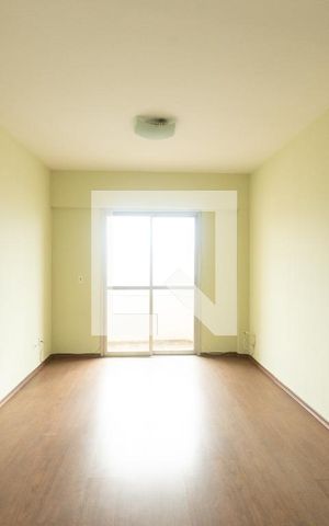 Apartamento para alugar com 84m², 3 quartos e 1 vaga Apartamento para alugar com 84m², 3 quartos e 1 vagaSala