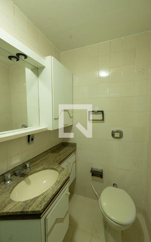 Apartamento para alugar com 84m², 3 quartos e 1 vaga Apartamento para alugar com 84m², 3 quartos e 1 vagaBanheiro Social
