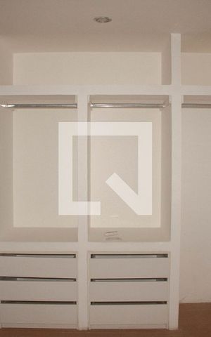 Casa para alugar com 90m², 1 quarto e sem vaga Casa para alugar com 90m², 1 quarto e sem vagaQuarto - Armários
