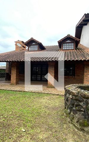 Casa à venda com 430m², 5 quartos e 5 vagasÁrea Externa