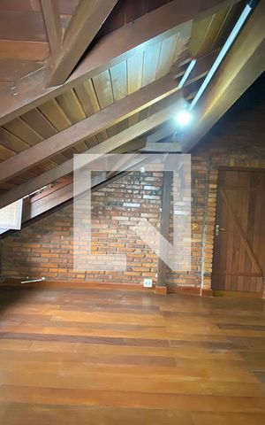 Casa à venda com 430m², 5 quartos e 5 vagasQuarto 2 