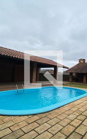 Casa à venda com 430m², 5 quartos e 5 vagasPiscina