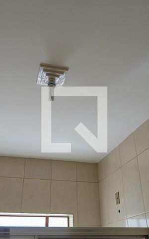 Casa à venda com 185m², 3 quartos e 2 vagas Casa à venda com 185m², 3 quartos e 2 vagasBanheiro Social