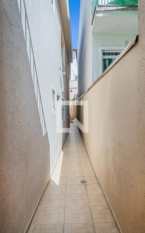 Casa para alugar com 116m², 2 quartos e 1 vaga Casa para alugar com 116m², 2 quartos e 1 vagaCorredor externo