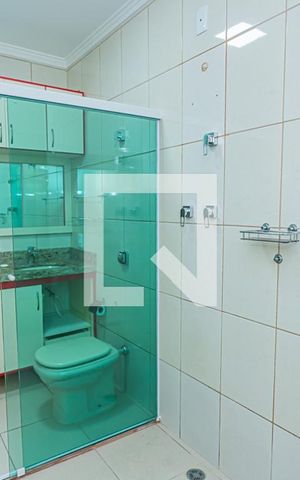Casa para alugar com 116m², 2 quartos e 1 vaga Casa para alugar com 116m², 2 quartos e 1 vagaBanheiro suite