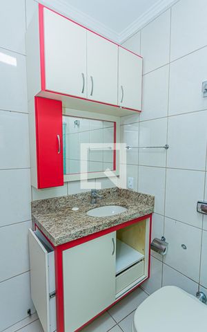 Casa para alugar com 116m², 2 quartos e 1 vaga Casa para alugar com 116m², 2 quartos e 1 vagaBanheiro suite