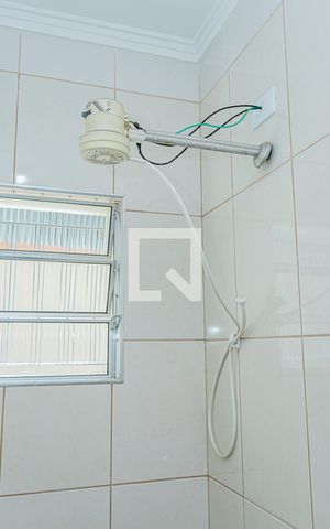 Casa para alugar com 116m², 2 quartos e 1 vaga Casa para alugar com 116m², 2 quartos e 1 vagaBanheiro