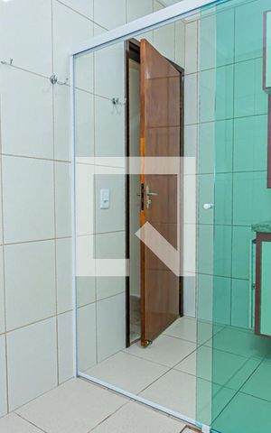 Casa para alugar com 116m², 2 quartos e 1 vaga Casa para alugar com 116m², 2 quartos e 1 vagaBanheiro suite