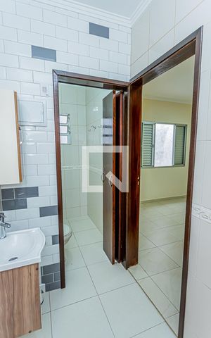Casa para alugar com 50m², 1 quarto e 1 vaga Casa para alugar com 50m², 1 quarto e 1 vagaLavabo