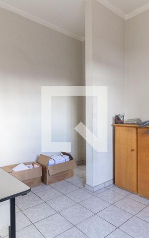 Casa à venda com 287m², 1 quarto e 8 vagas Casa à venda com 287m², 1 quarto e 8 vagasSala