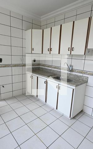 Apartamento à venda com 198m², 4 quartos e 2 vagas Apartamento à venda com 198m², 4 quartos e 2 vagasCozinha
