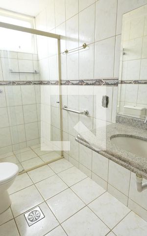 Apartamento à venda com 198m², 4 quartos e 2 vagas Apartamento à venda com 198m², 4 quartos e 2 vagasBanheiro