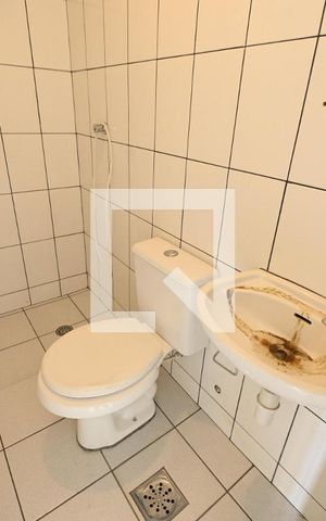 Apartamento à venda com 198m², 4 quartos e 2 vagas Apartamento à venda com 198m², 4 quartos e 2 vagasBanheiro