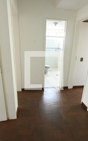Apartamento à venda com 198m², 4 quartos e 2 vagas Apartamento à venda com 198m², 4 quartos e 2 vagasCorredor