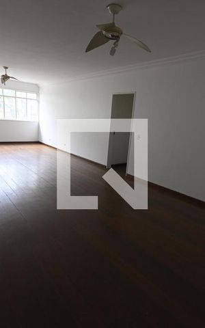 Apartamento à venda com 198m², 4 quartos e 2 vagas Apartamento à venda com 198m², 4 quartos e 2 vagasSala