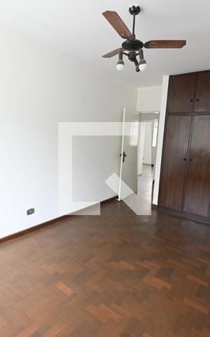 Apartamento à venda com 198m², 4 quartos e 2 vagas Apartamento à venda com 198m², 4 quartos e 2 vagasQuarto 1