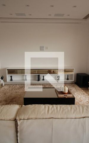 Apartamento para alugar com 241m², 4 quartos e 4 vagasSala