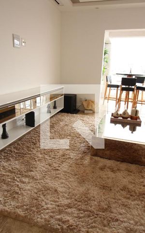 Apartamento para alugar com 241m², 4 quartos e 4 vagasSala