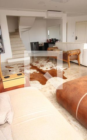Apartamento para alugar com 241m², 4 quartos e 4 vagasSala