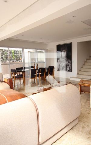 Apartamento para alugar com 241m², 4 quartos e 4 vagasSala