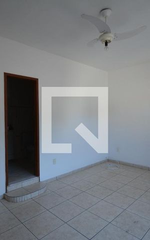 Casa à venda com 280m², 6 quartos e 3 vagasQuarto 2 suite