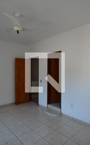 Casa à venda com 280m², 6 quartos e 3 vagasQuarto 2 suite
