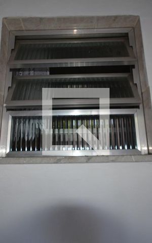 Casa à venda com 280m², 6 quartos e 3 vagasBanheiro de Serviço