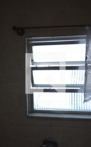 Casa à venda com 280m², 6 quartos e 3 vagasBanheiro social