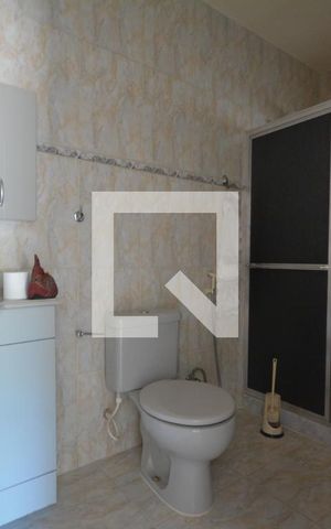 Casa à venda com 280m², 6 quartos e 3 vagasBanheiro da Suíte