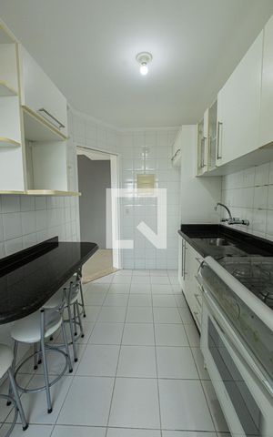 Apartamento para alugar com 62m², 2 quartos e 1 vaga Apartamento para alugar com 62m², 2 quartos e 1 vagaCozinha