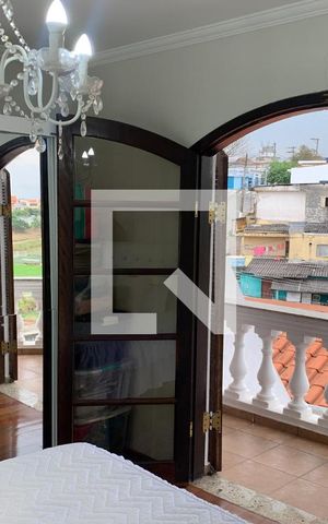 Casa à venda com 340m², 3 quartos e 7 vagas Casa à venda com 340m², 3 quartos e 7 vagasQuarto 3