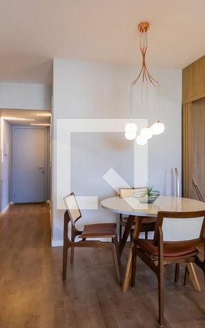 Apartamento à venda com 70m², 2 quartos e 1 vaga Apartamento à venda com 70m², 2 quartos e 1 vagaSala