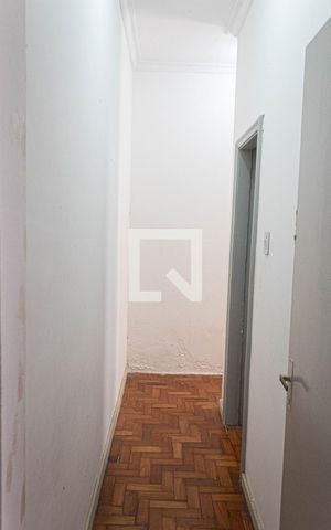 Apartamento à venda com 70m², 2 quartos e sem vaga Apartamento à venda com 70m², 2 quartos e sem vagaCorredor