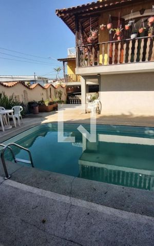 Casa à venda com 337m², 3 quartos e 7 vagas