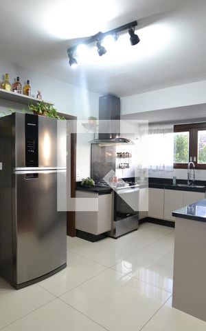 Apartamento à venda com 101m², 2 quartos e 1 vagaCozinha