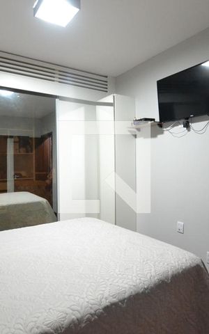 Apartamento à venda com 101m², 2 quartos e 1 vagaSuíte com closet