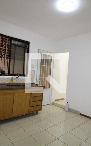 Casa para alugar com 120m², 2 quartos e sem vagaCozinha