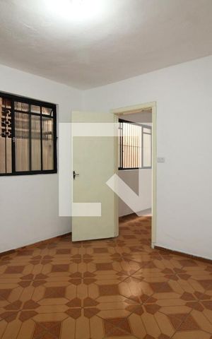 Casa para alugar com 120m², 2 quartos e sem vagaQuarto 1