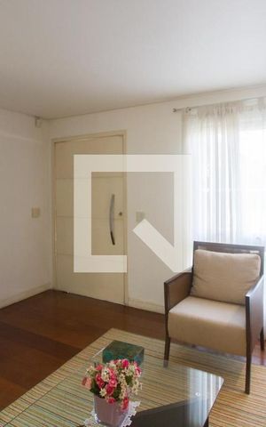 Casa à venda com 450m², 4 quartos e 4 vagasHall