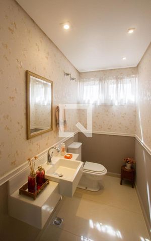 Casa à venda com 450m², 4 quartos e 4 vagasLavabo