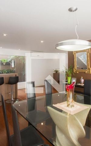 Casa à venda com 450m², 4 quartos e 4 vagasSala de Jantar