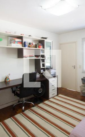 Casa à venda com 450m², 4 quartos e 4 vagasQuarto 2